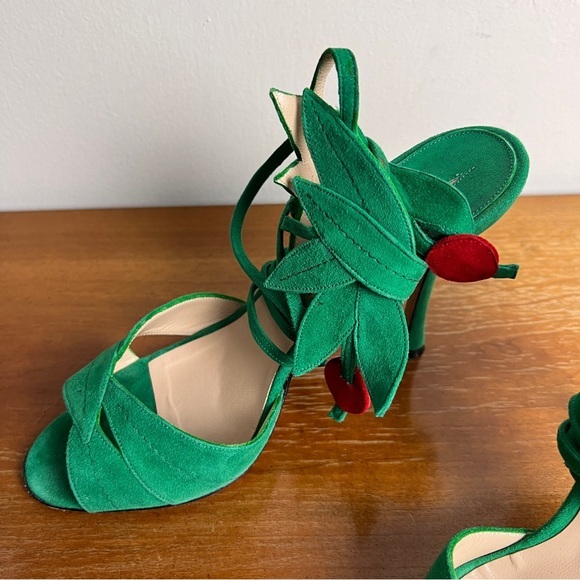 Manolo Blahnik 2023 Leaf Cherry Suede Wrap Heeled Sandals - Picture 5 of 8